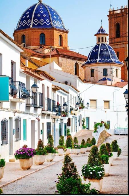 Altea En El Casco Antiguo Con Patio Interior Apartment Bagian luar foto